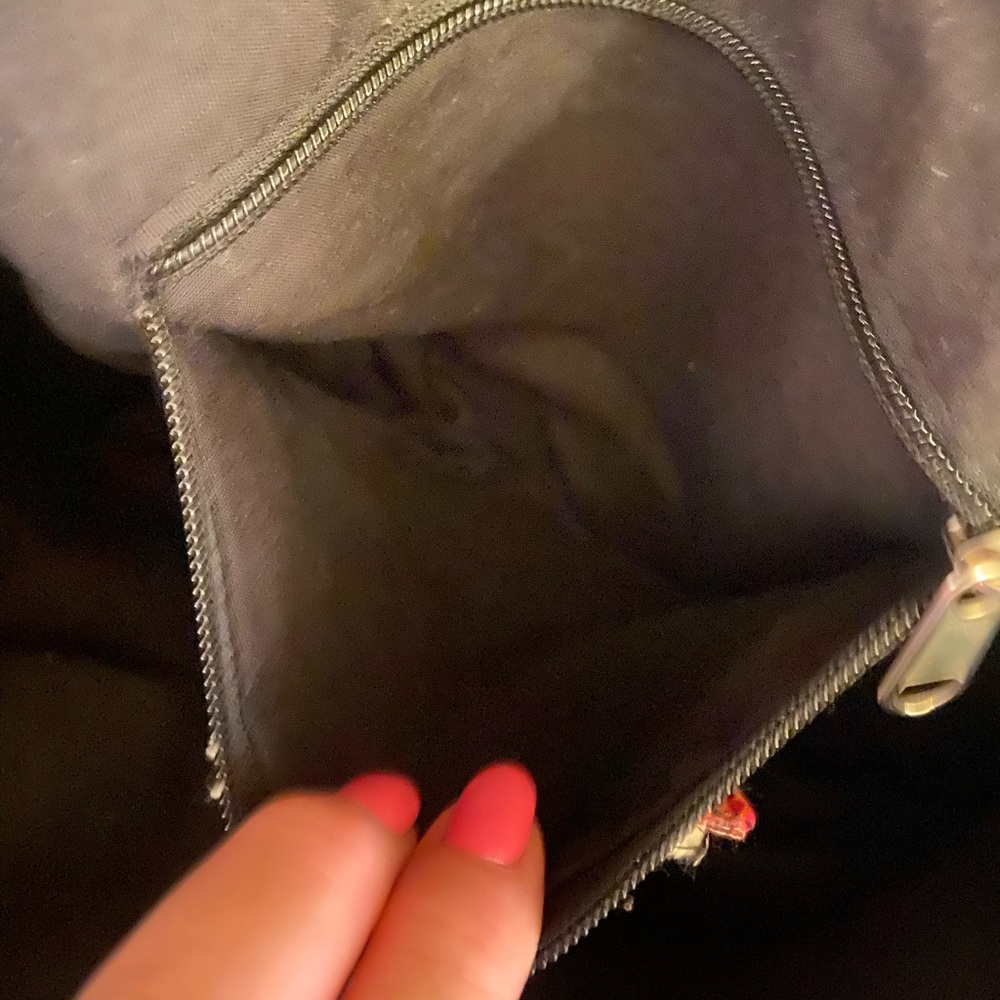 Oversized Woven Tote - Picture 6 of 14